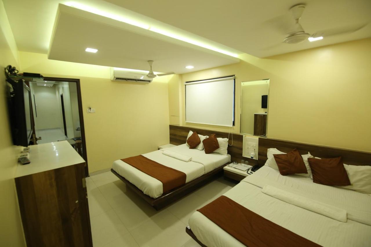 Airport Metro Hotel Mumbai Exterior foto